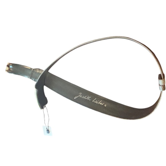 Judith Leiber Gray Textured Leather Belt with Gold Buckle - Picture 4 of 4